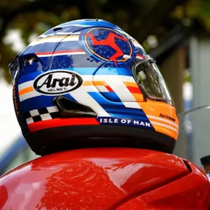 Capacete Arai RX-7V Evo Isle Of Man 2024 - Azul/Laranja/Vermelho