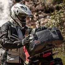 Mala Traseira X11 Drybag Impermeável Preta (40 Litros)
